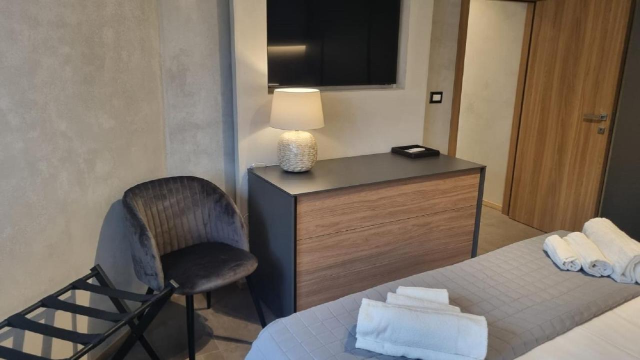 Dimora Dei Viaggiatori Apartment Катания Екстериор снимка